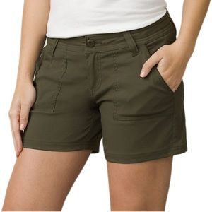 Prana Olivia hiking shorts size 14